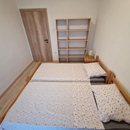 Apartment Lisarica ستاريغغاد باكلينتسا المظهر الخارجي الصورة