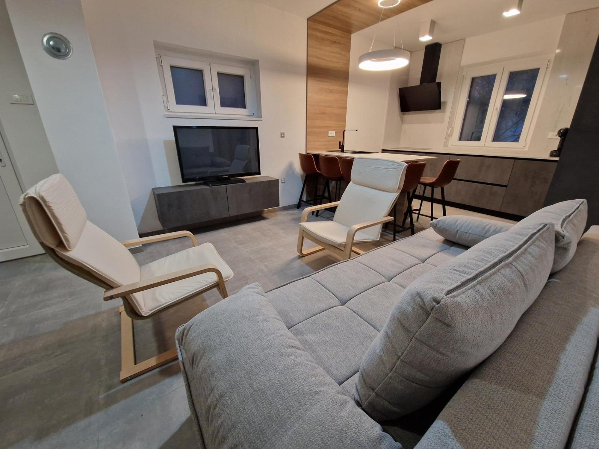 Apartment Lisarica ستاريغغاد باكلينتسا المظهر الخارجي الصورة